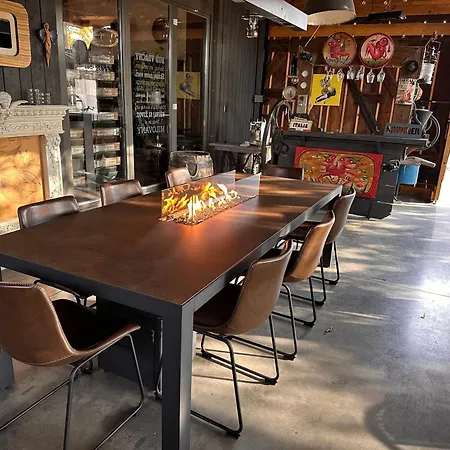 Проживание в семье Atelier Kralovic