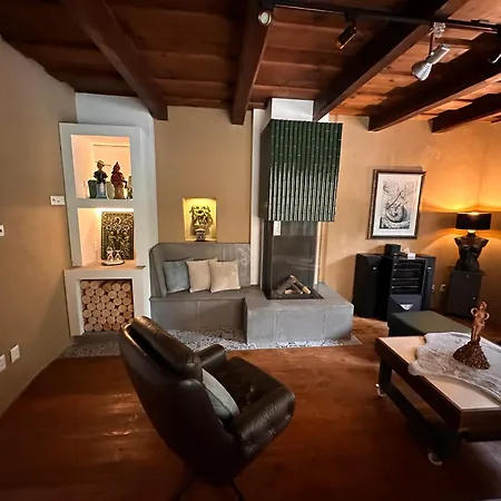 Atelier Kralovic Habitación en casa particular *