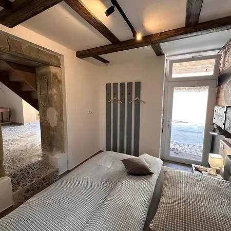 Atelier Kralovic Habitación en casa particular *